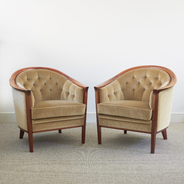 Pair of Swedish teak ‘Aristokrat’ buttoned club chairs by Bertil Fridhagen