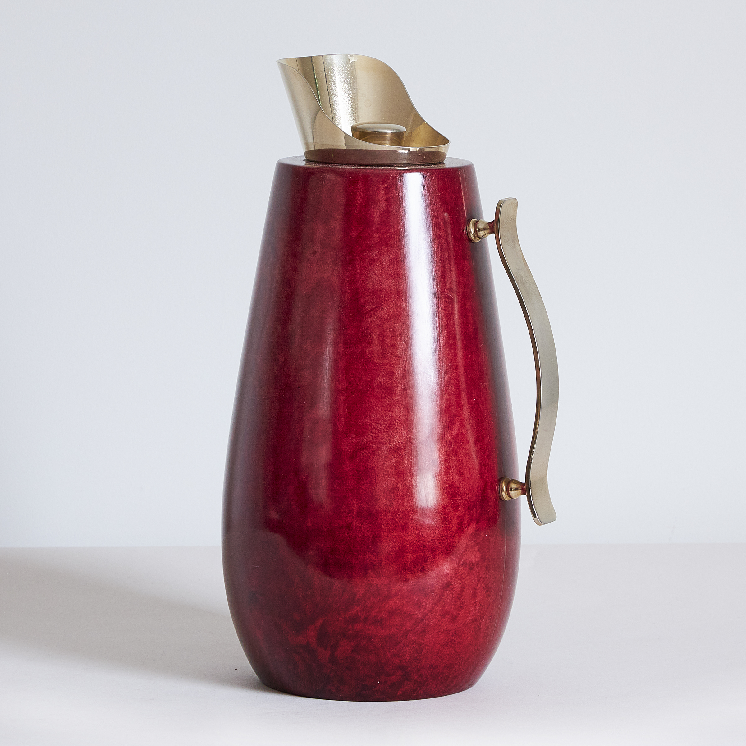 Aldo Tura oxblood lacquered flask, 1960s - BEAR Petworth