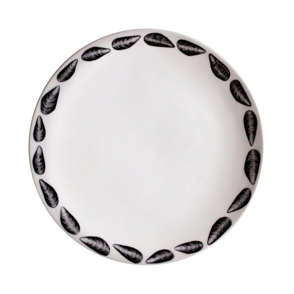 Tom Rooth, dinner plate, mussel