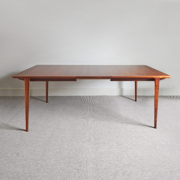 Dansish rosewood extending dining table by Henry Rosengren Hansen for Brande Mobelindustri, Denmark, c. 1963